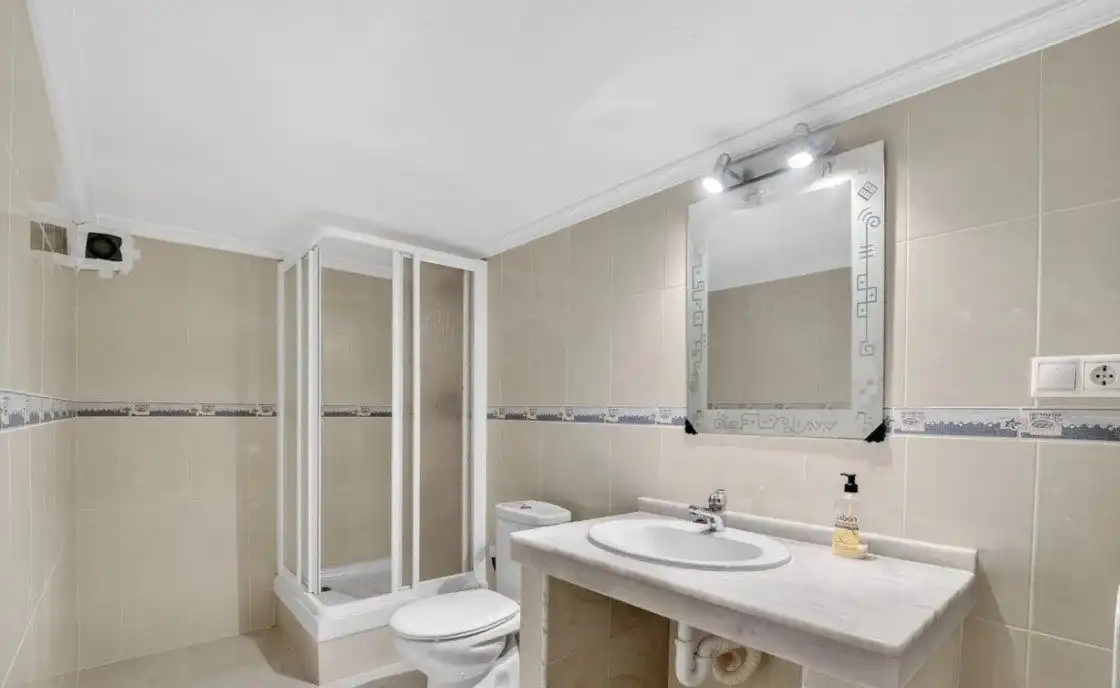 Maison mitoyenne avec piscine à vendre à N/A, imagen 26