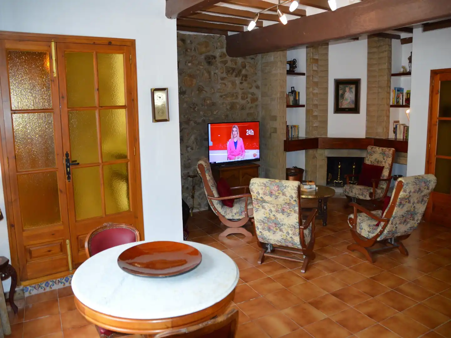 Sala d'estar de Casa adosada en venda en Sant Llorenç de la Muga amb Jardí privat, Terrassa i Traster