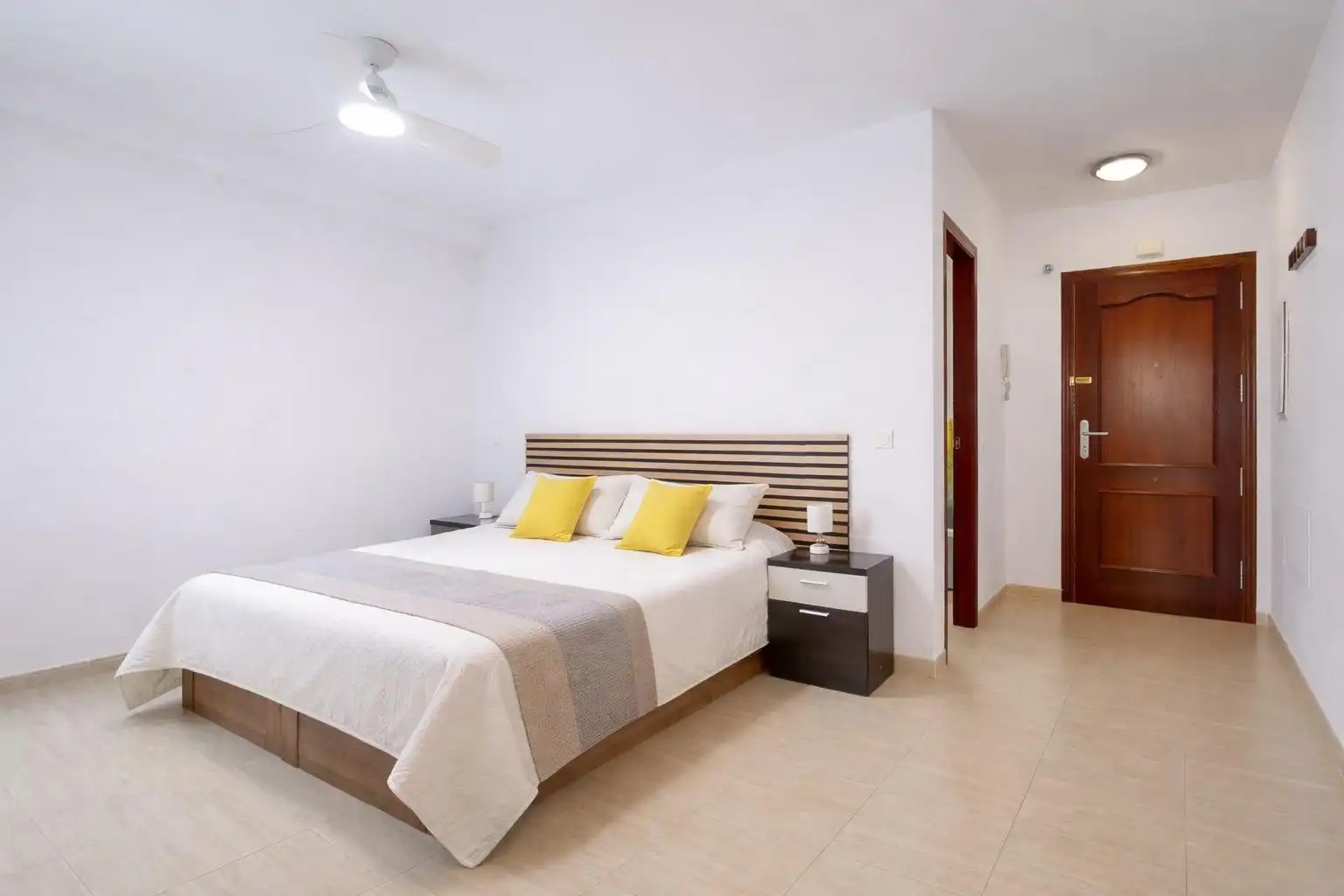 Bedroom of Flat for rent in Roquetas de Mar  with Air Conditioner, Heating and Private garden