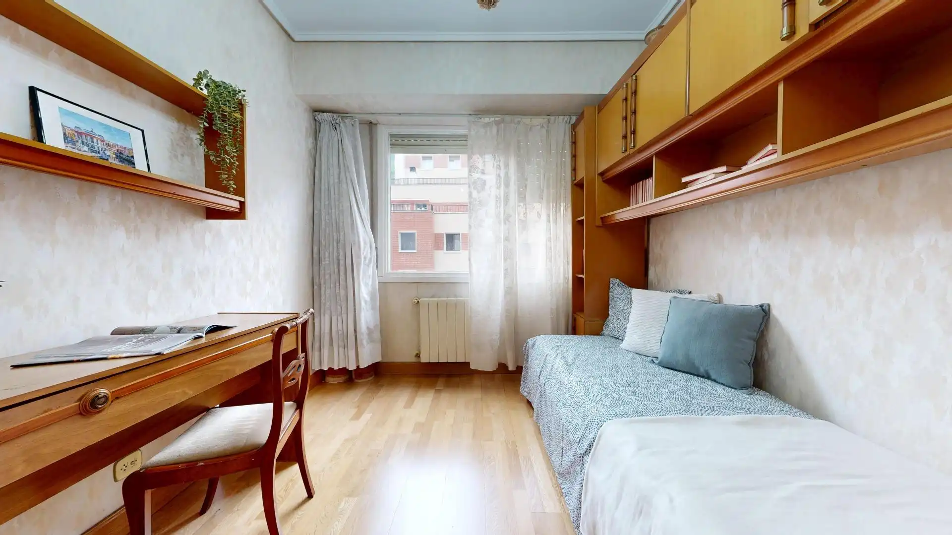 Bedroom of Flat for sale in Bilbao   with Heating and Balcony