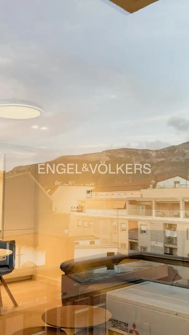 Vista exterior de Pis de lloguer en Dénia amb Aire condicionat, Calefacció i Terrassa