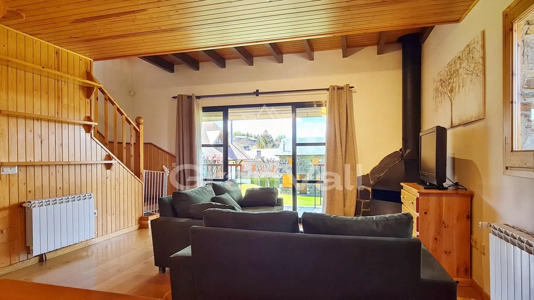Sala d'estar de Casa adosada en venda en Fontanals de Cerdanya amb Calefacció, Jardí privat i Terrassa
