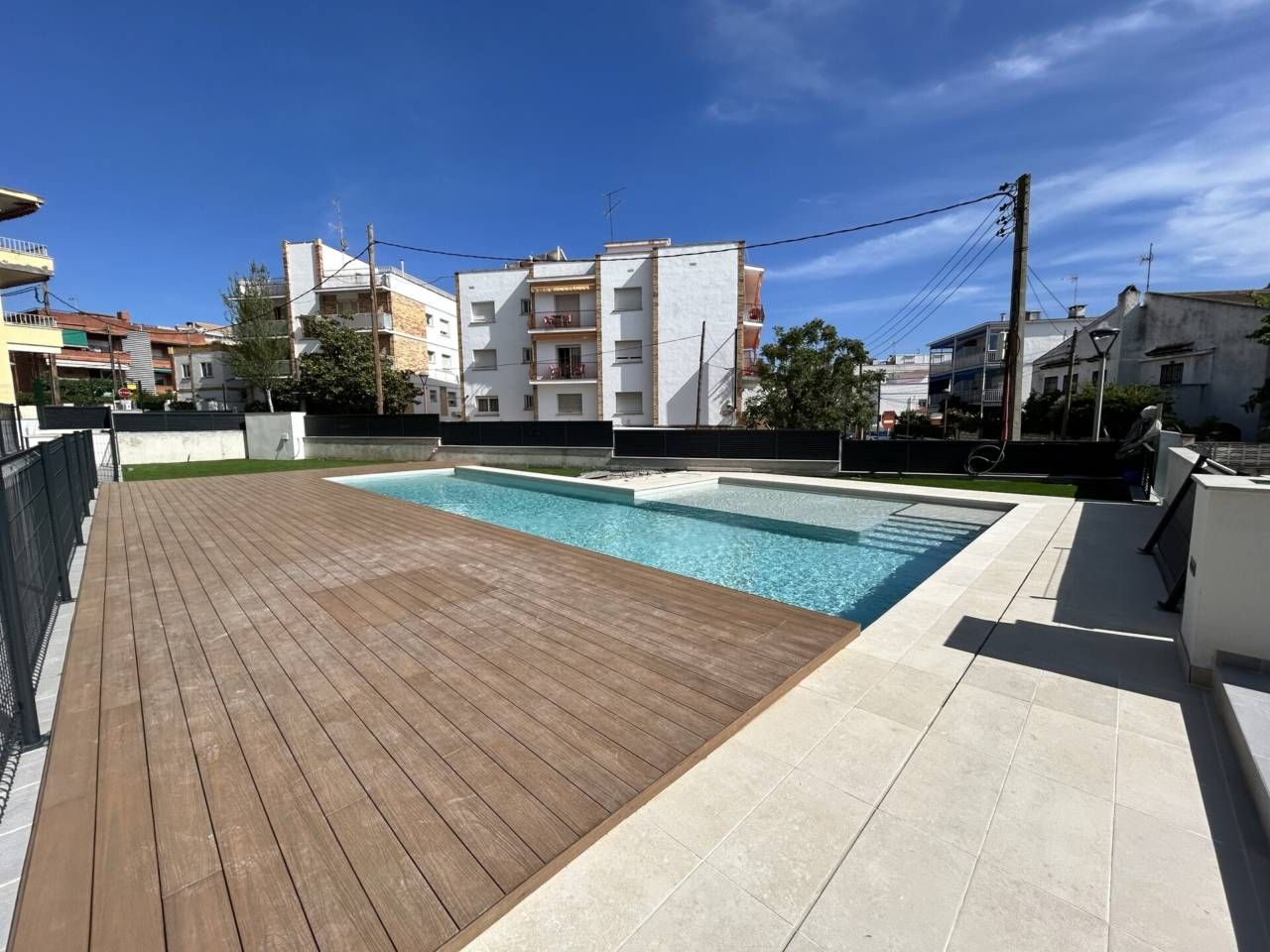 Swimming pool of Flat for sale in Cubelles  with Air Conditioner, Heating and Parquet flooring