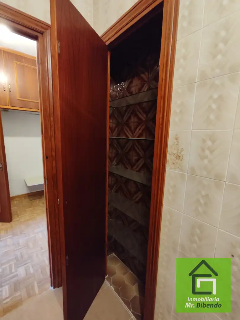 Bany de Pis en venda en Coreses amb Calefacció, Jardí privat i Parquet