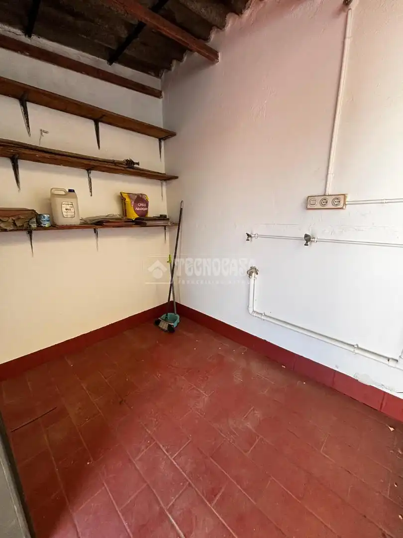 Detached homes for sale in Sevilla  with Air Conditioner and Balcony
