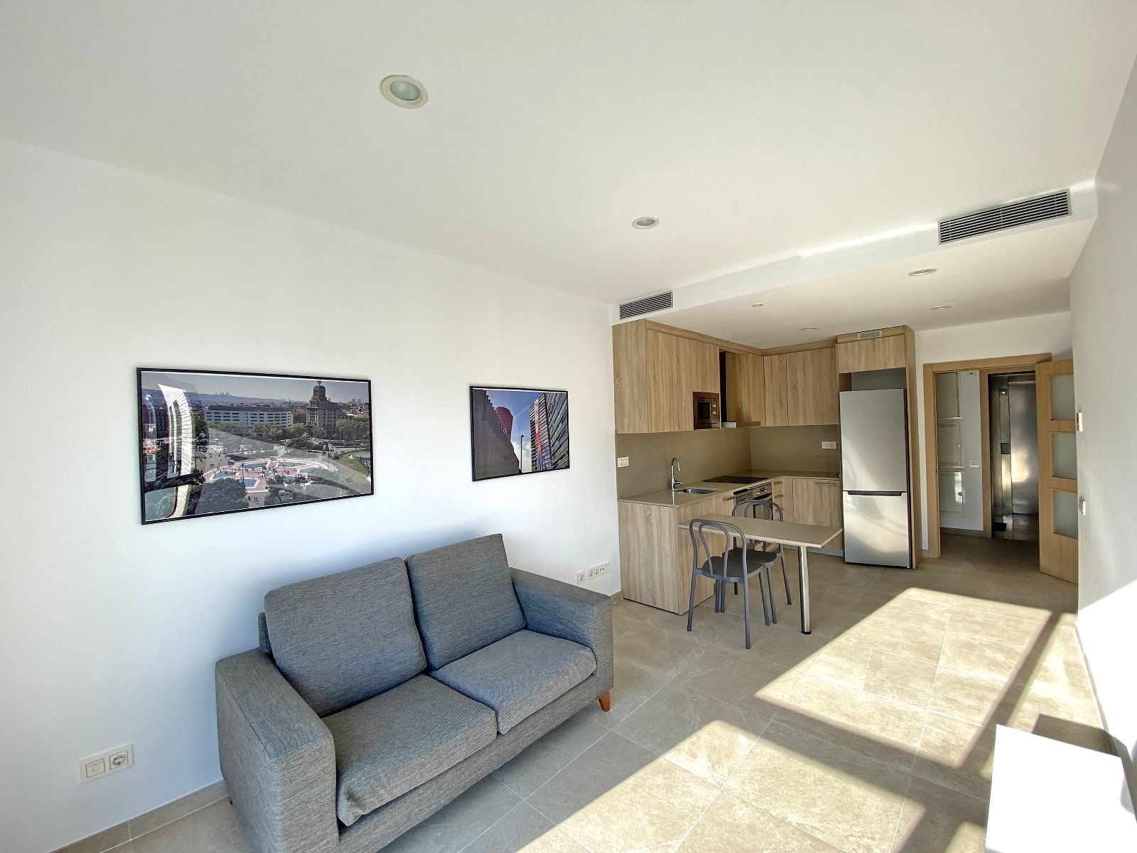 Sala d'estar de Apartament de lloguer en  Barcelona Capital amb Aire condicionat, Calefacció i Terrassa