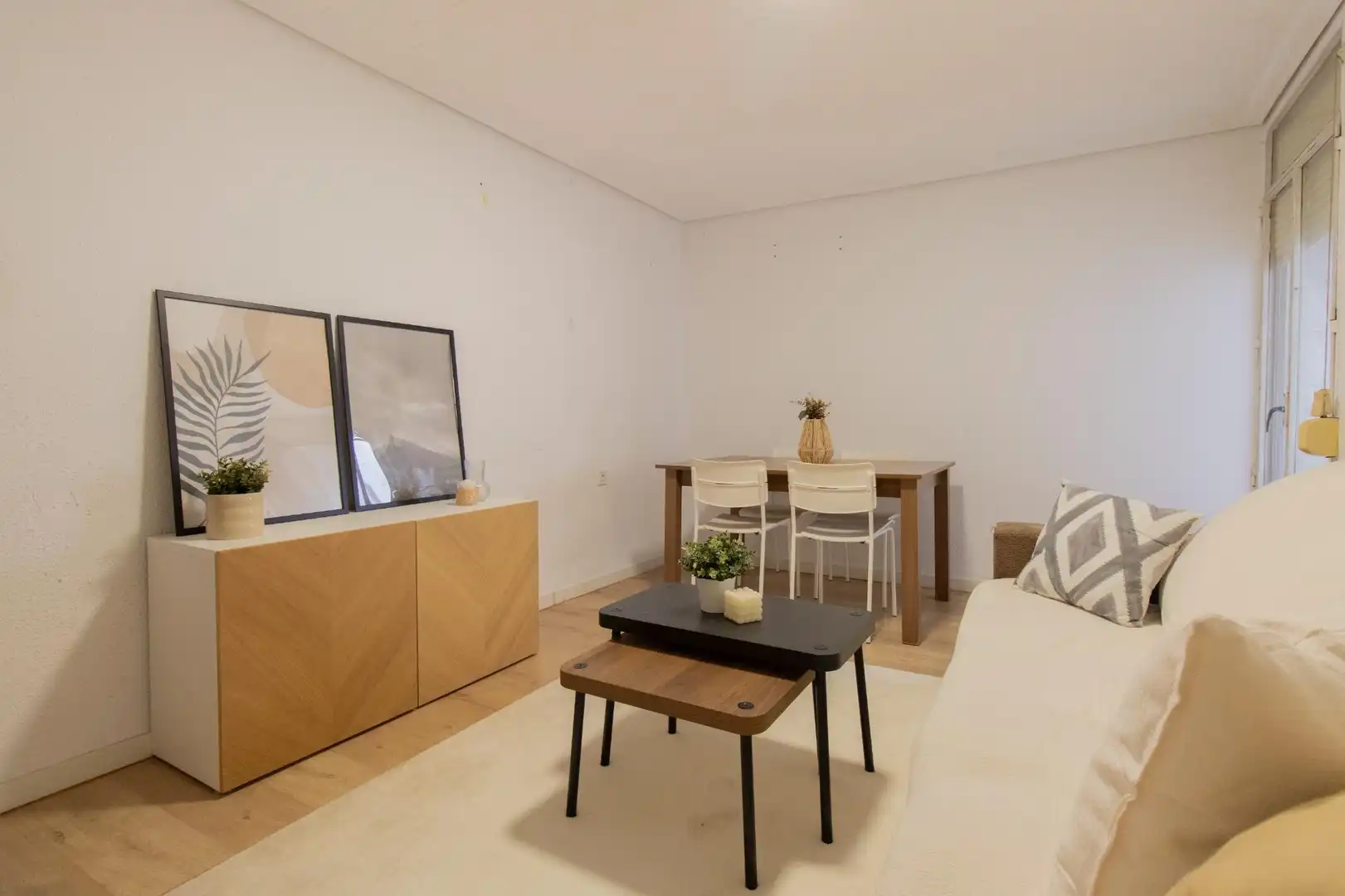 Sala d'estar de Pis en venda en Casco Antiguo