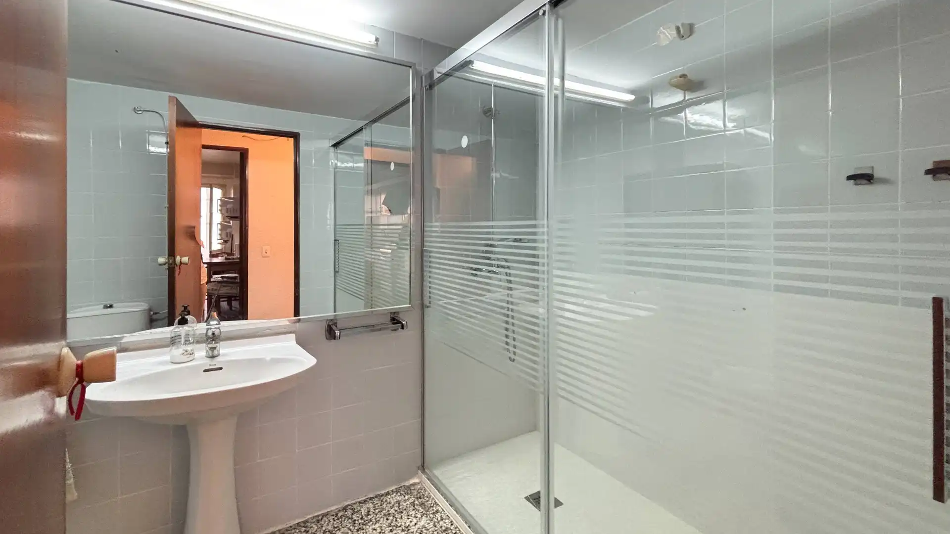 Badezimmer von Wohnung zum Verkauf in Valencia mit Terrasse