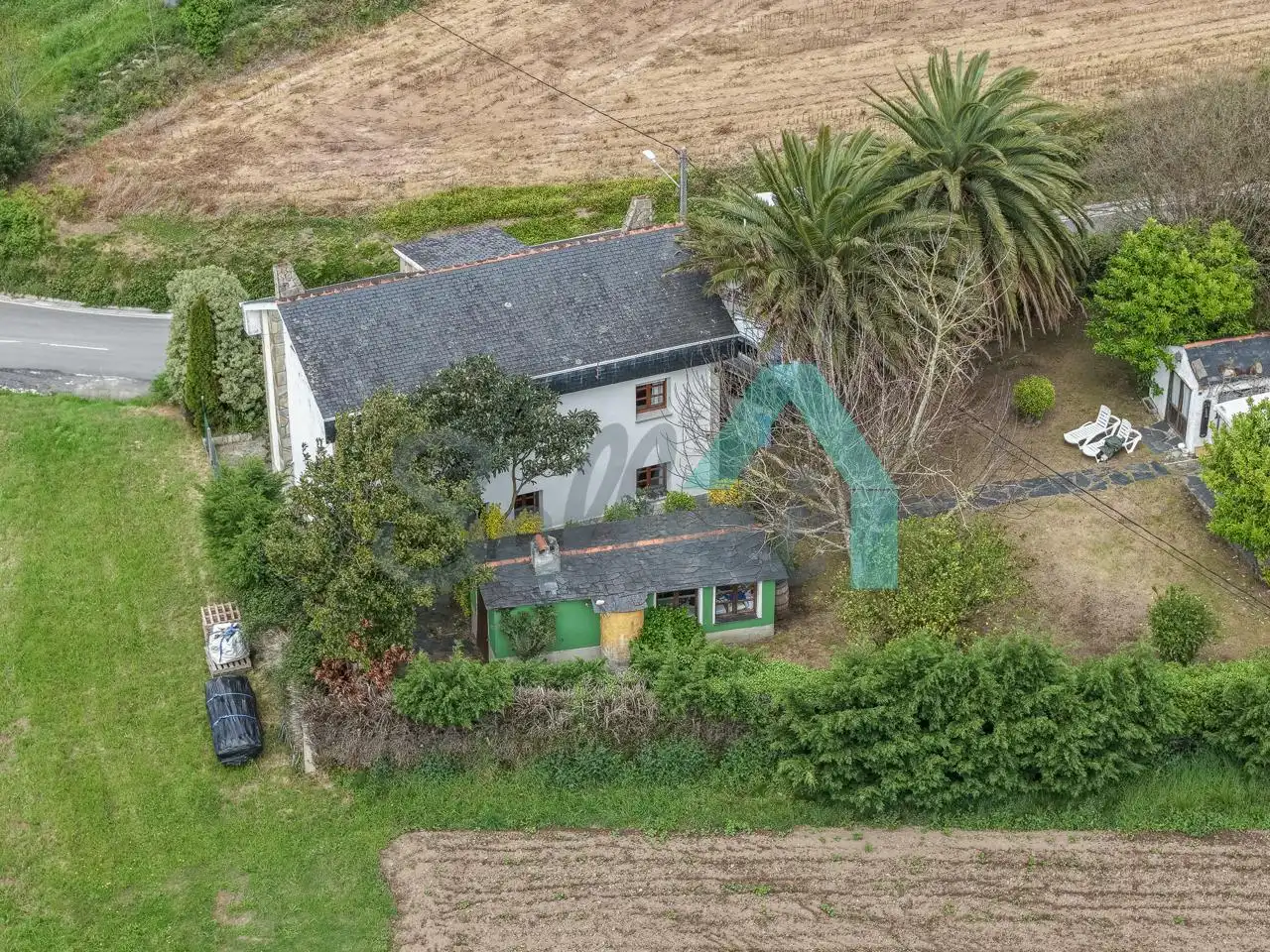 Vista exterior de Casa o chalet en venta en Castropol con Calefacción y Jardín privado