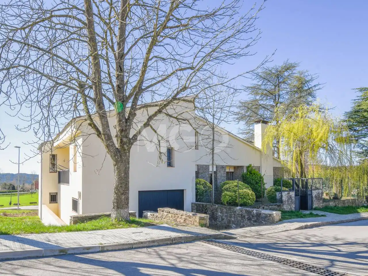 Vista exterior de Casa o xalet en venda en Sant Boi de Lluçanès amb Jardí privat