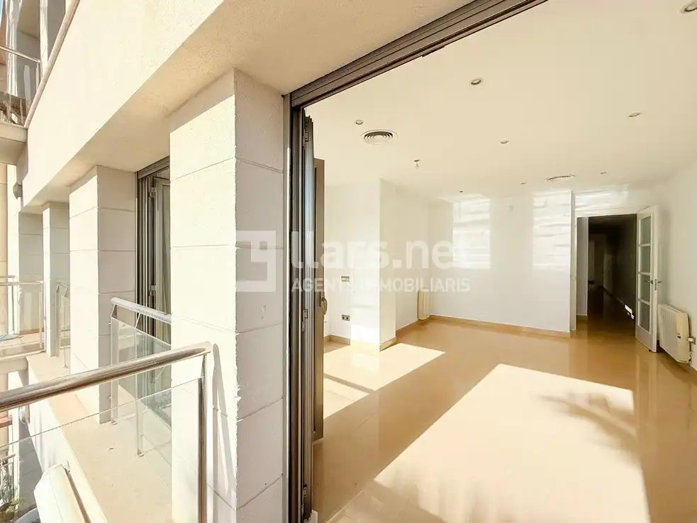 Flat for sale in Vilanova i la Geltrú  with Air Conditioner, Heating and Terrace