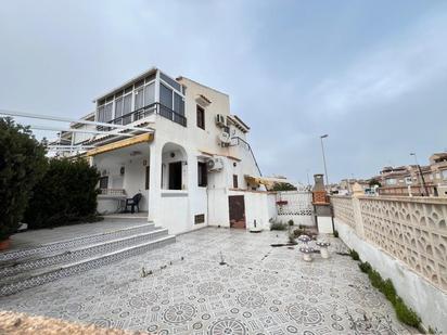 Vista exterior de Casa o xalet en venda en Torrevieja