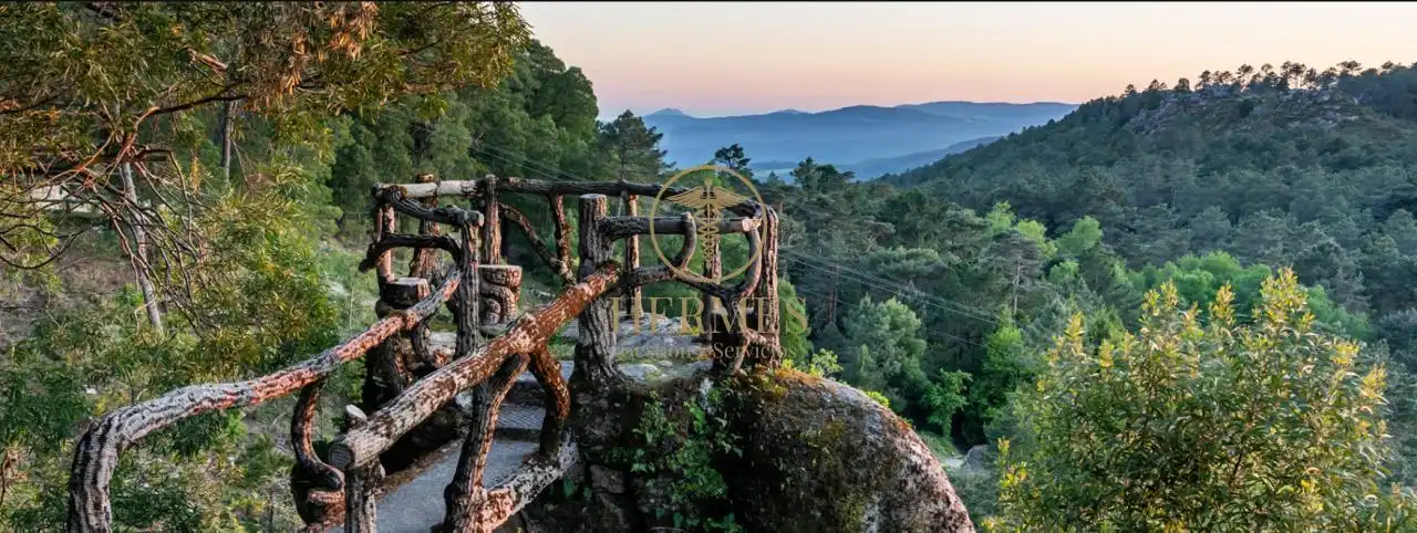 Vista exterior de Finca rústica en venda en Tui amb Calefacció, Jardí privat i Terrassa