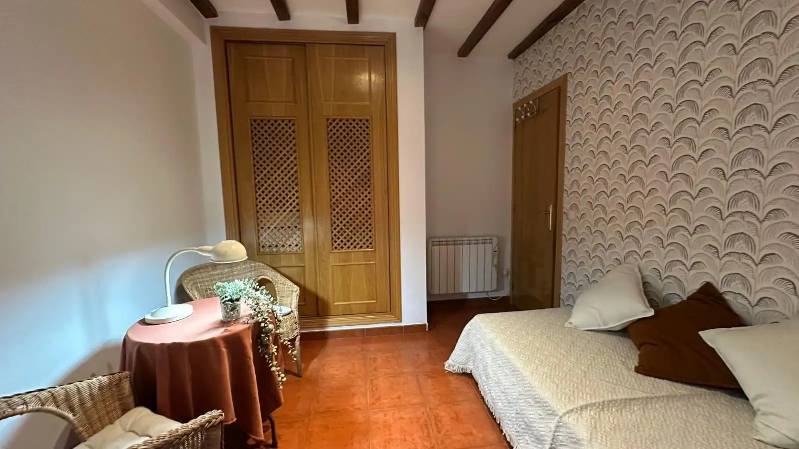 Habitación de Piso de alquiler en Miraflores de la Sierra con Calefacción y Amueblado