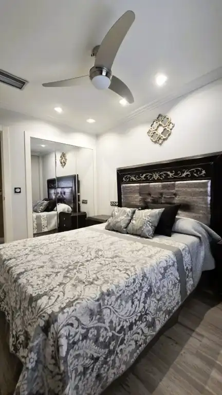 Schlafzimmer von Wohnung zum Verkauf in Valencia mit Klimaanlage, Möbliert und Ofen