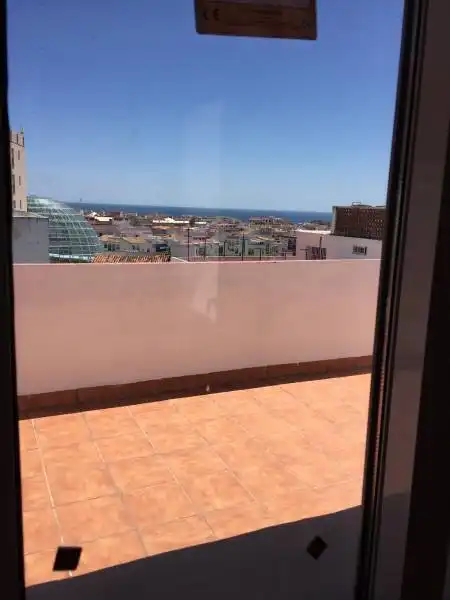 Vista exterior de Ático en venta en Estepona con Aire acondicionado, Calefacción y Terraza