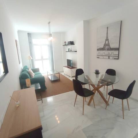 Piso en Alquiler en SEBASTIAN SOUVIRON en Centro Histórico