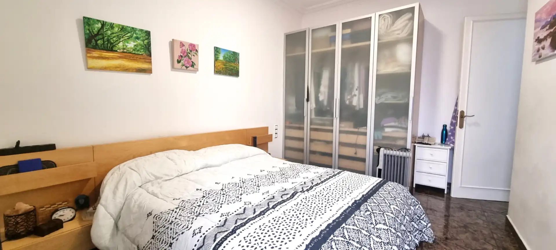 Schlafzimmer von Haus oder Chalet zum Verkauf in Badalona mit Klimaanlage, Heizung und Terrasse