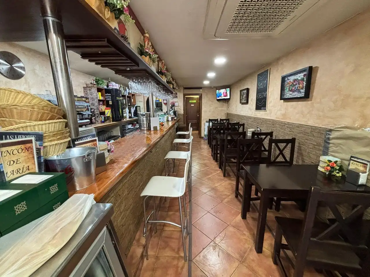 Commercial properties for sale in Granada  with Air Conditioner
