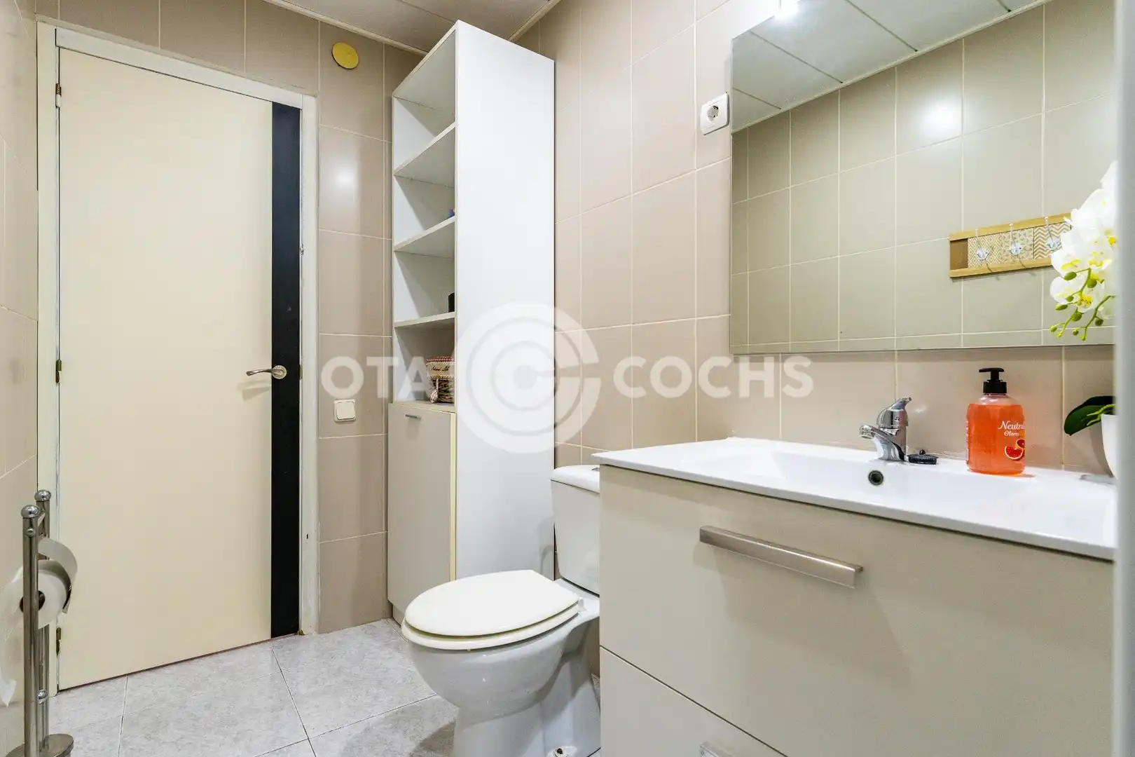 Bathroom of Industrial buildings for sale in Vallmoll