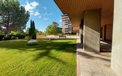 Exterior view of Flat for sale in Valladolid Capital  with Terrace and Balcony