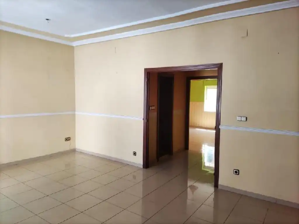 Piso en venta en Santo Tomé con Terraza