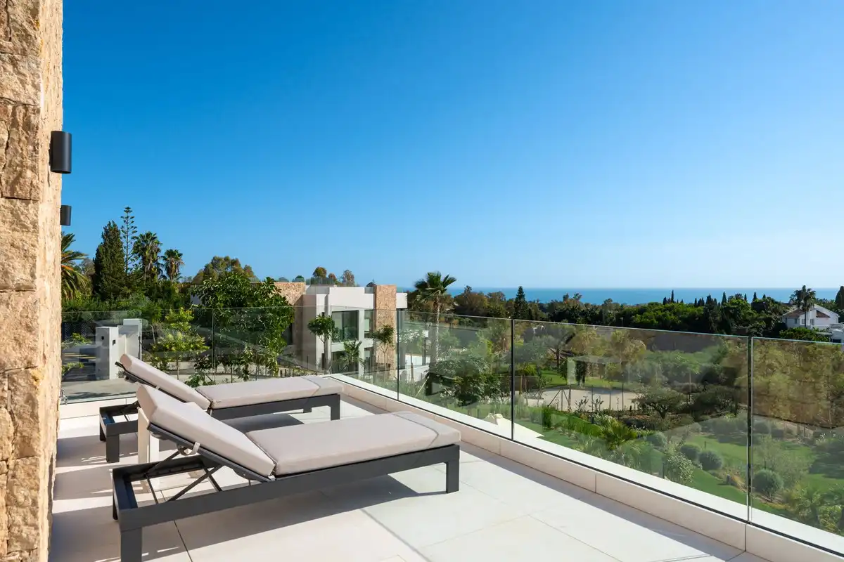 Terrassa de Casa o xalet en venda en Marbella amb Aire condicionat, Jardí privat i Terrassa
