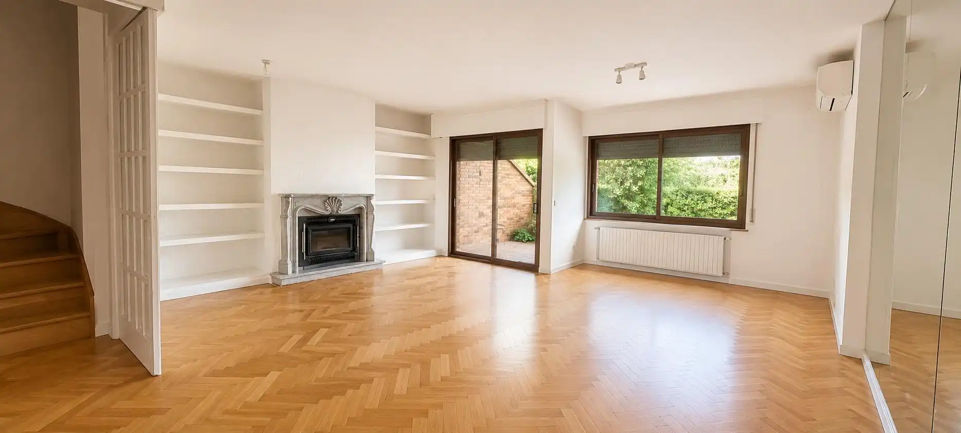 Sala d'estar de Casa adosada de lloguer en Majadahonda amb Calefacció, Jardí privat i Parquet