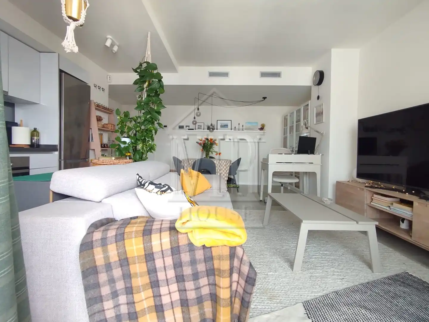 Sala de estar de Piso en venta en Badalona con Aire acondicionado, Calefacción y Parquet