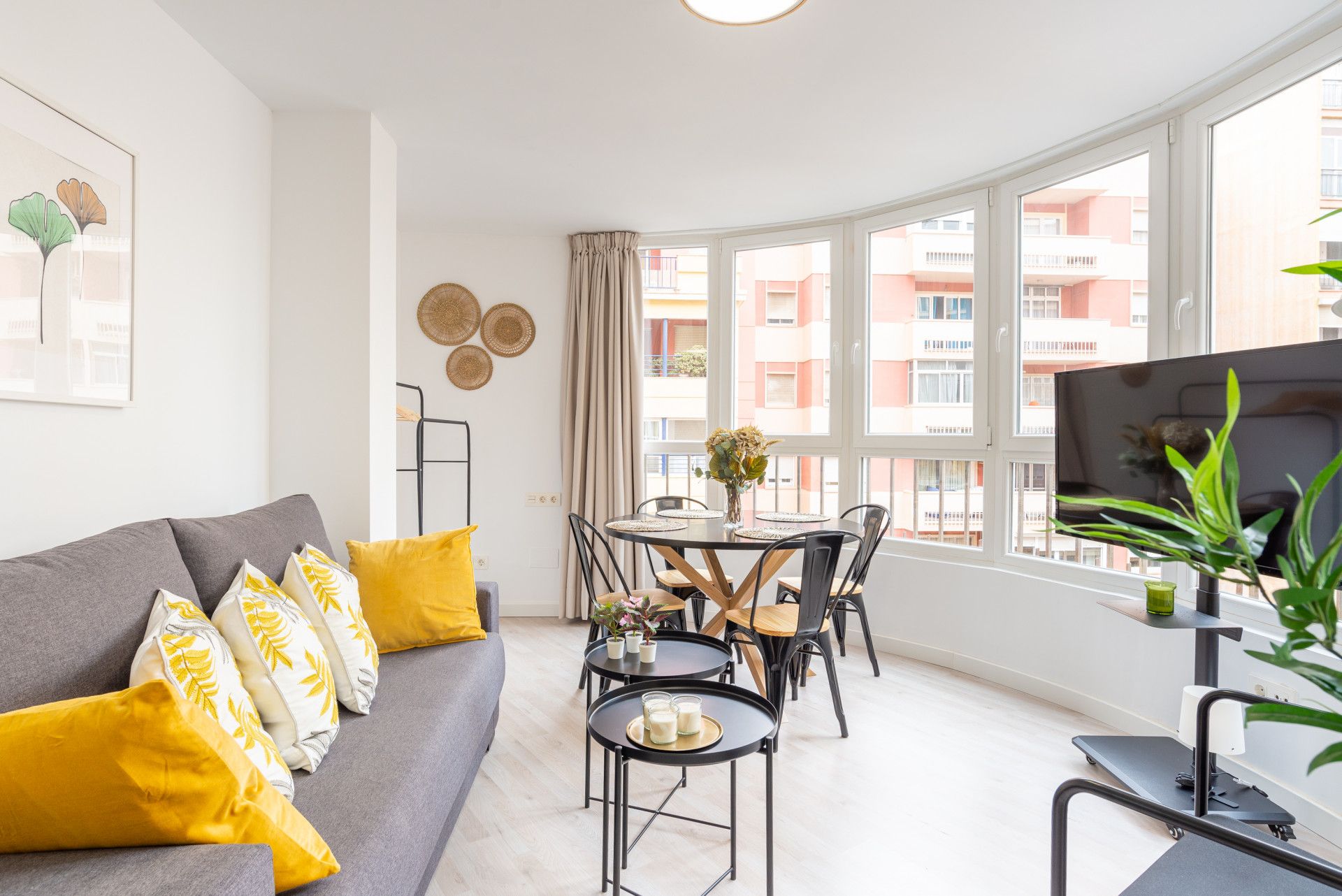 Living room of Flat for sale in Málaga Capital  with Air Conditioner, Furnished and Internet