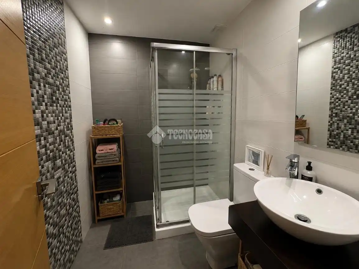 Baño de Piso en venta en Boadilla del Monte con Amueblado