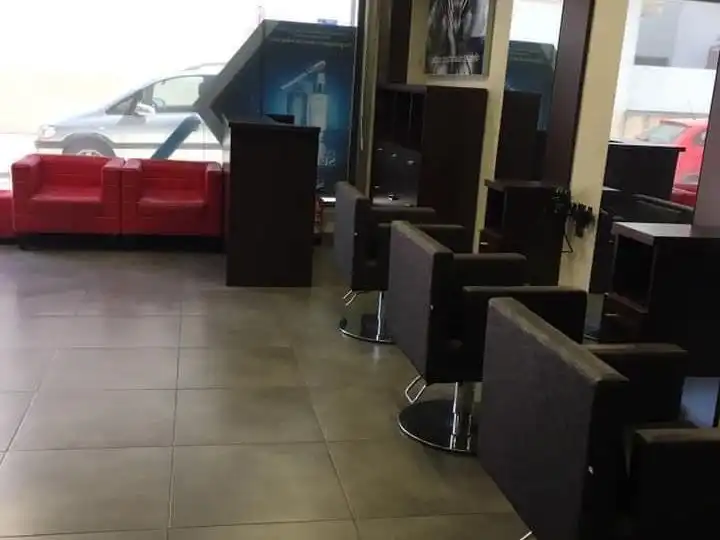 Business premises to rent in Carrer de la Miranda 1, imagen 2