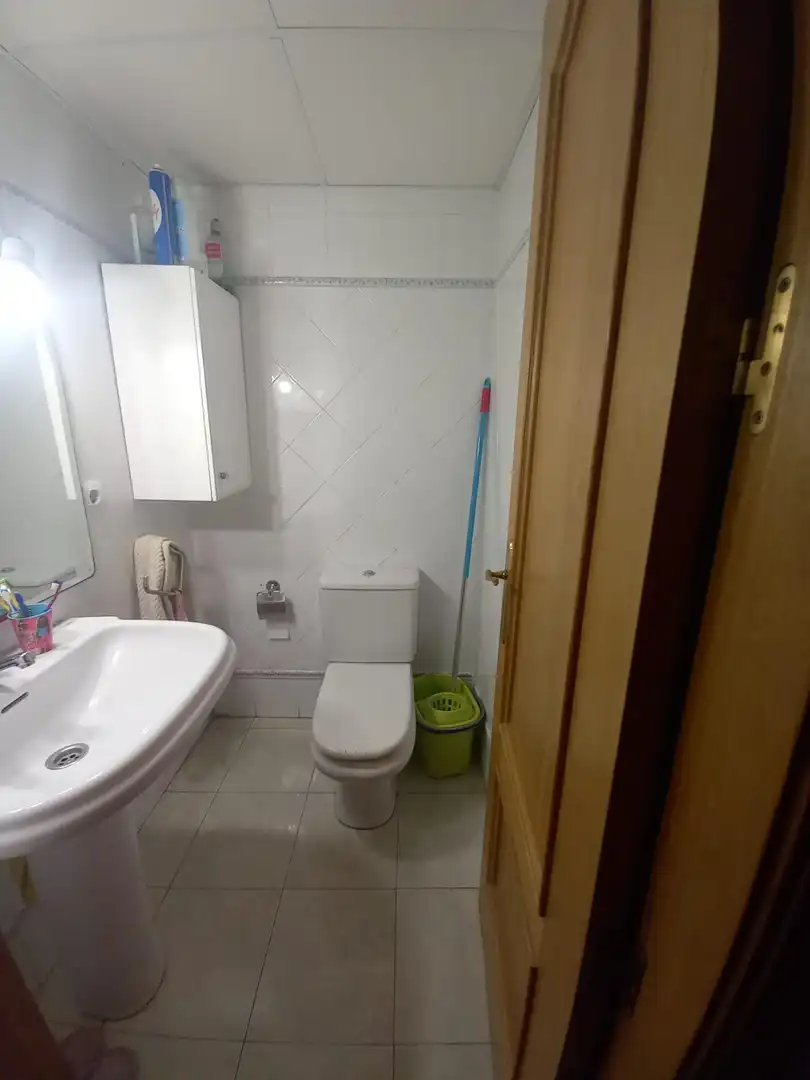 Bany de Casa o xalet en venda en Córdoba amb Aire condicionat, Calefacció i Terrassa