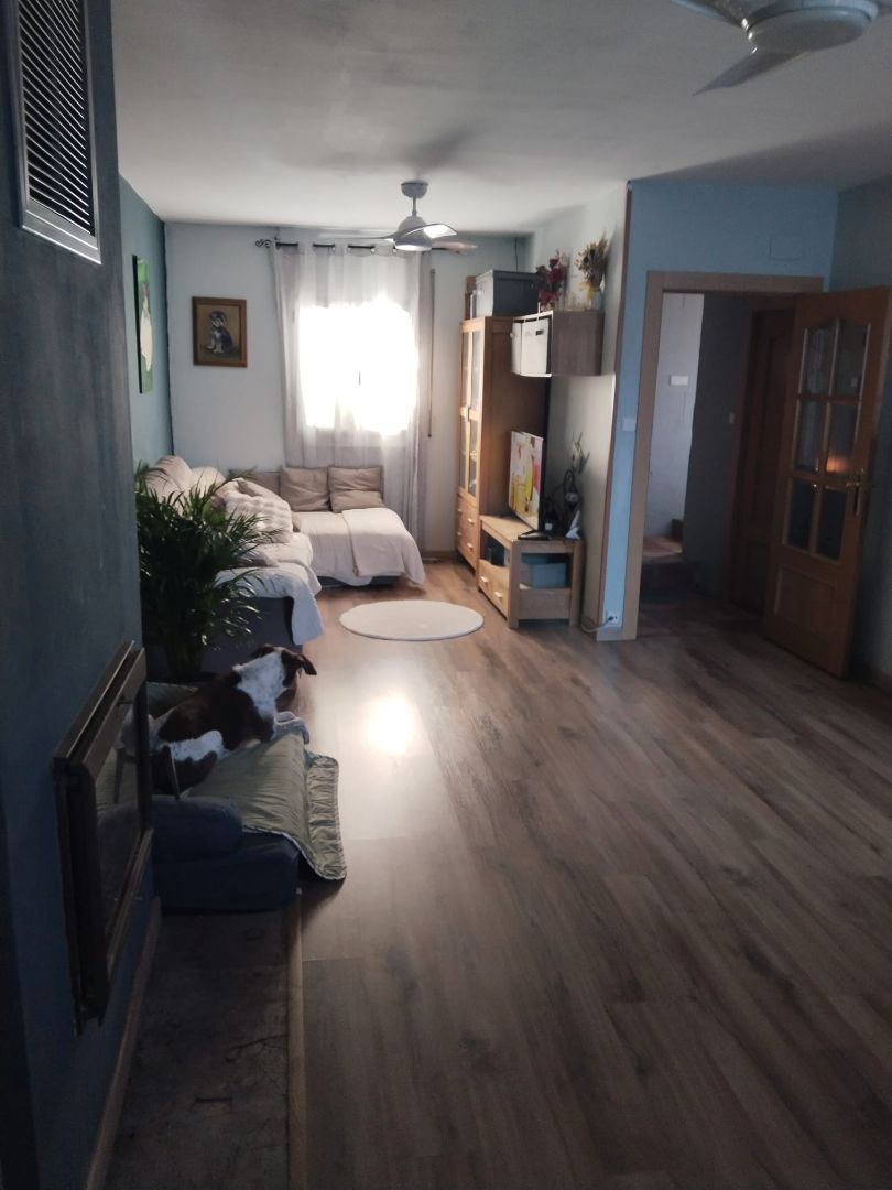 Living room of House or chalet for sale in Manresa  with Air Conditioner, Heating and Parquet flooring