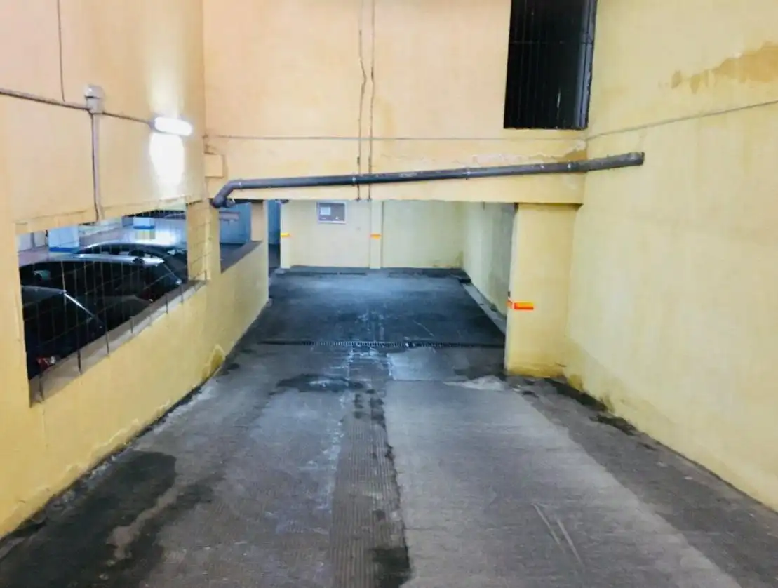 Garage for sale in Algeciras