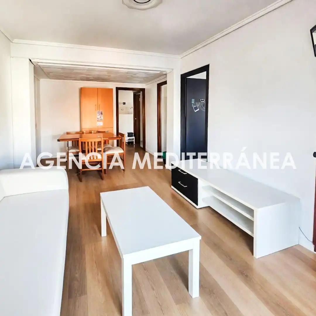 Sala d'estar de Pis en venda en Valencia amb Aire condicionat, Calefacció i Parquet