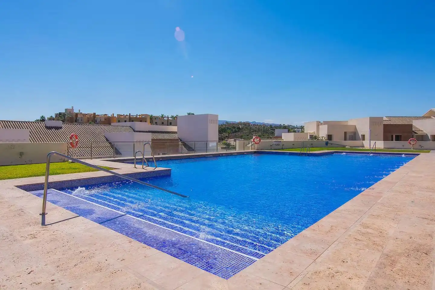 Piscina de Àtic de lloguer en Vera amb Aire condicionat, Terrassa i Moblat