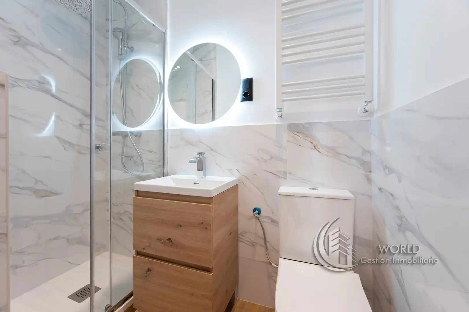 Baño de Piso en venta en Madrid con Aire acondicionado, Calefacción y Horno