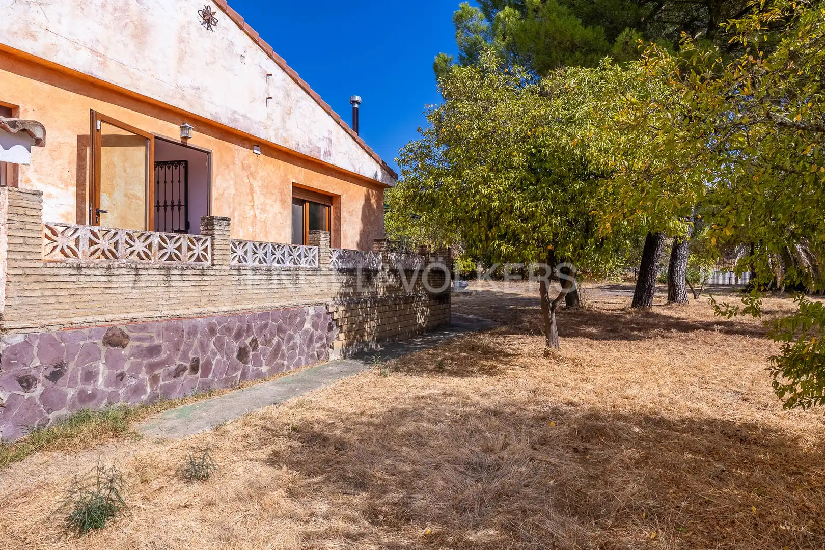 Vista exterior de Finca rústica en venta en El Castillo de las Guardas con Calefacción, Jardín privado y Terraza