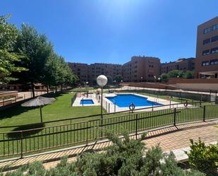 Swimming pool of Flat to rent in Valdemoro