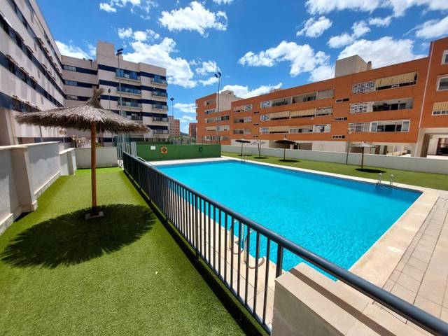 Apartamento en Alquiler en Calle BELLEA DEL FOC en Garbinet - Parque de las Avenidas