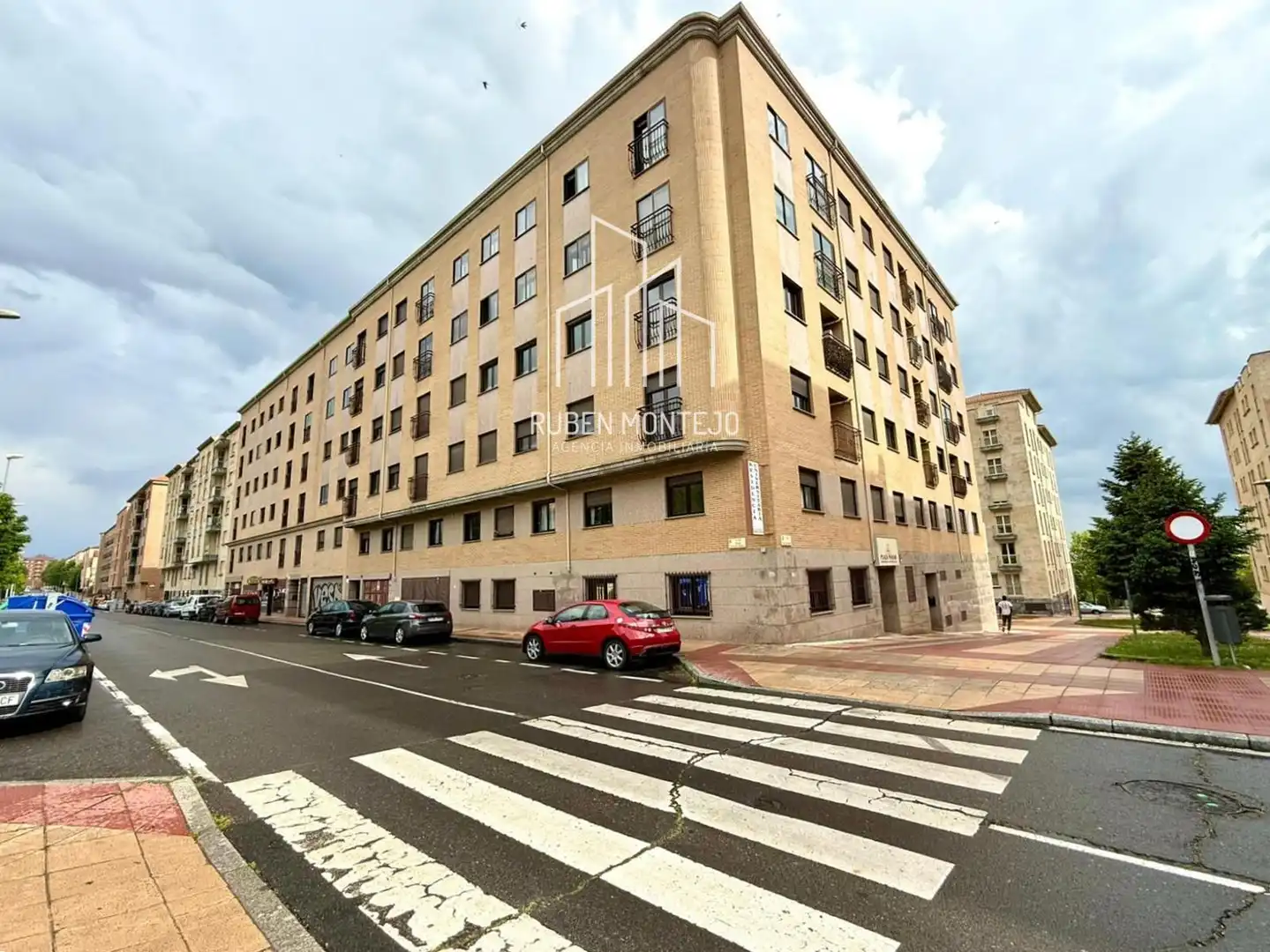 Exterior view of Flat for rent in Salamanca Capital  with Heating, Terrace and Furnished