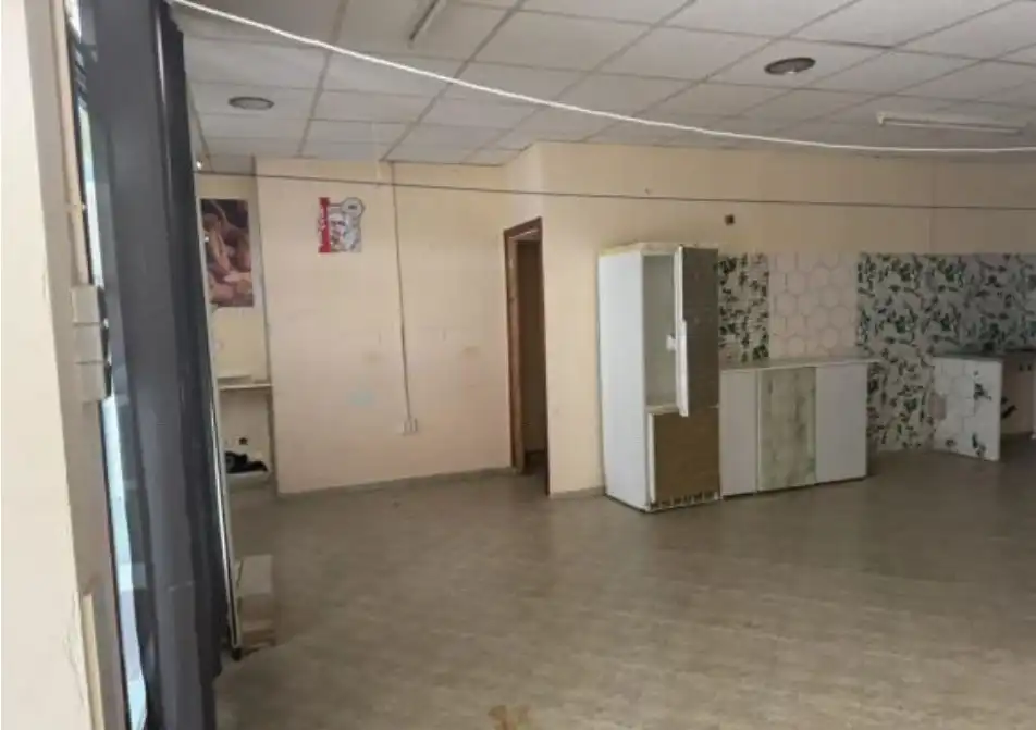 Local comercial de lloguer a Rd Santa Susana, imagen 2