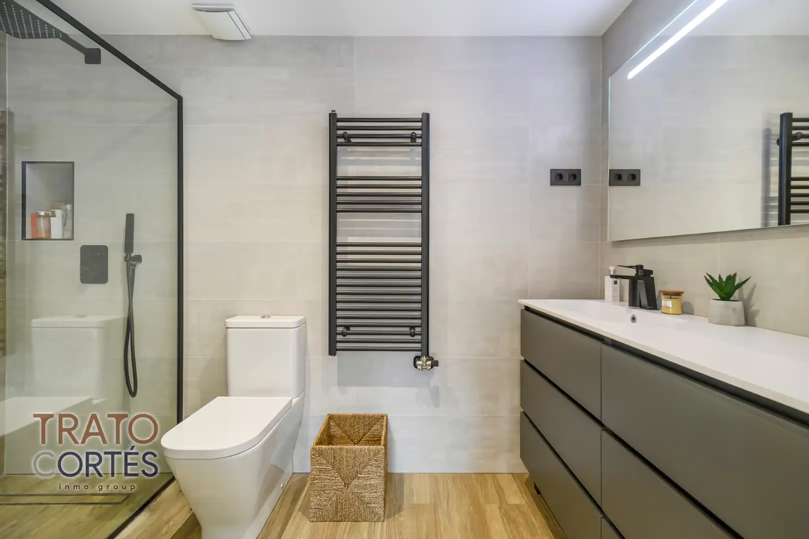 Flat with terrace for sale in Plaça Magdalena Trias, imagen 20