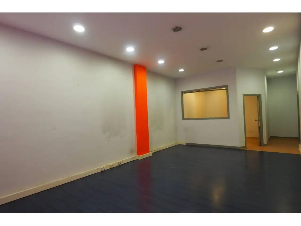 Local comercial en alquiler en Calle Rodriguez Arias, imagen 2