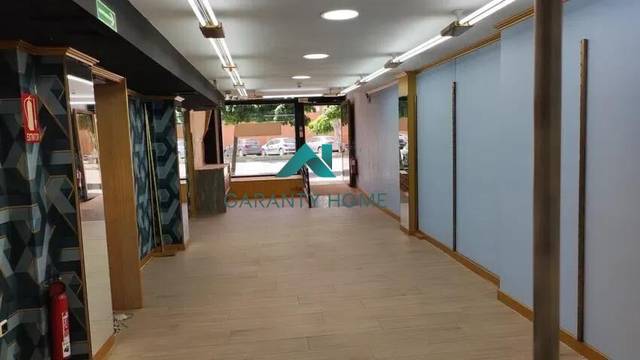 Local comercial en Alquiler en Iturrama