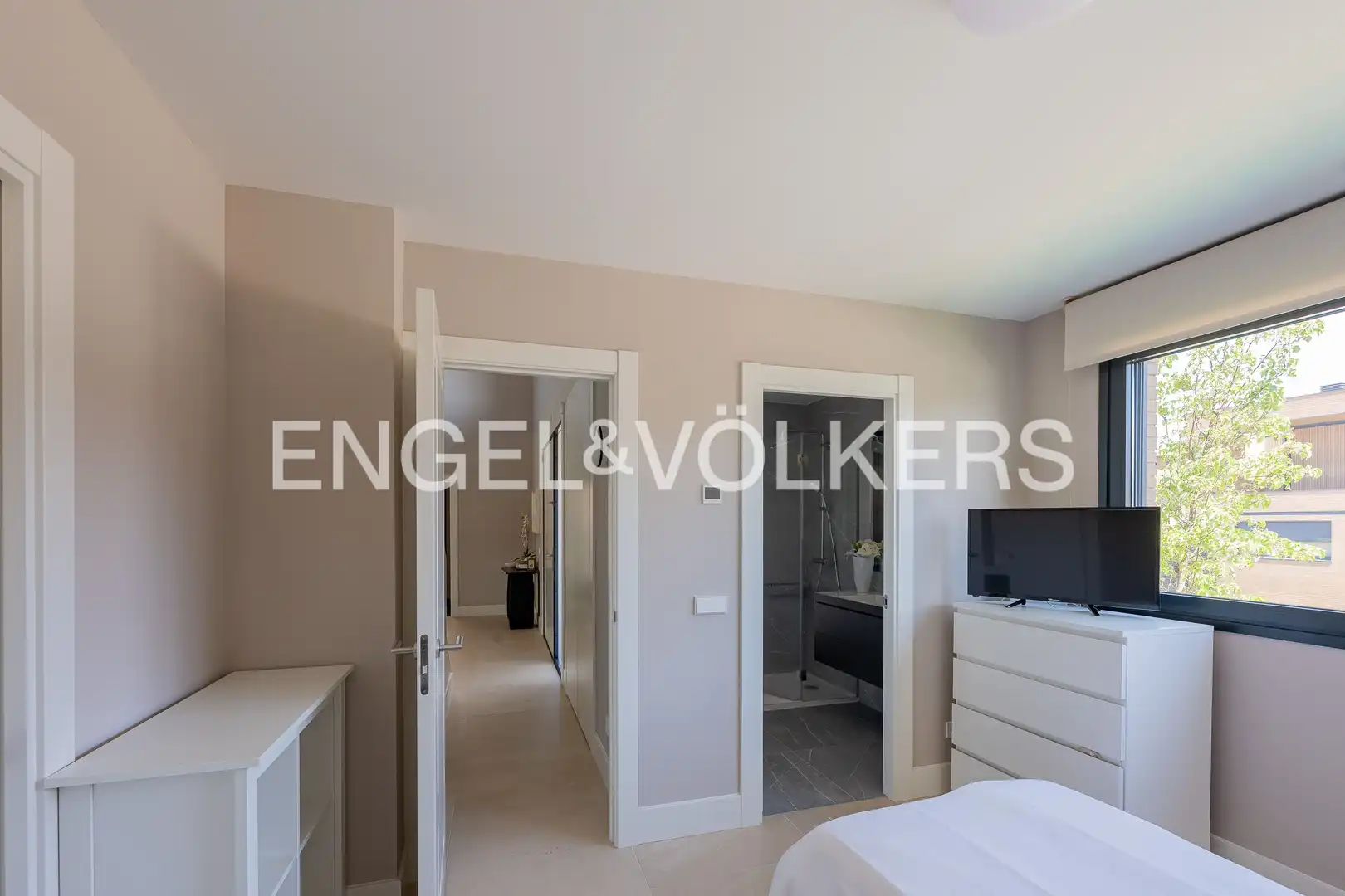 Habitación de Casa o chalet en venta en Las Rozas de Madrid con Aire acondicionado, Calefacción y Jardín privado