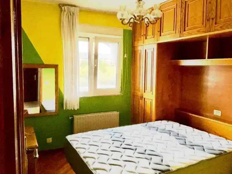 Habitación de Piso en venta en Lugo con Parquet, Trastero y Amueblado