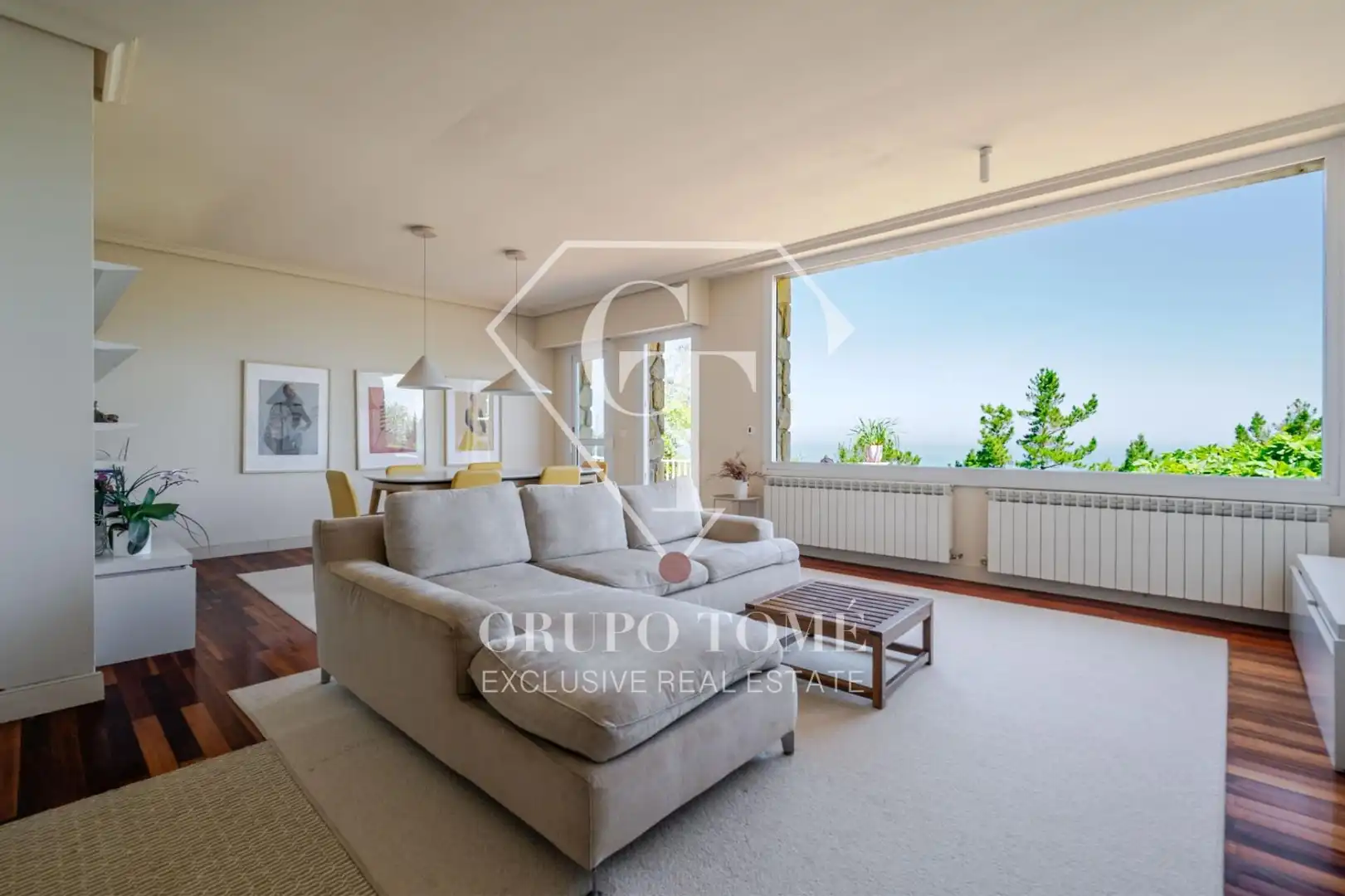 Sala de estar de Casa adosada en venta en Mutriku con Jardín privado, Terraza y Amueblado