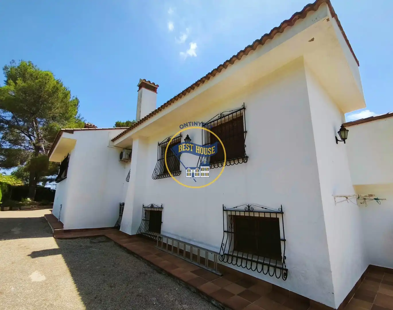 Vista exterior de Casa o chalet en venta en Ontinyent con Aire acondicionado, Calefacción y Jardín privado